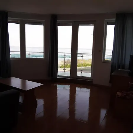 Lozite Hotel 3*