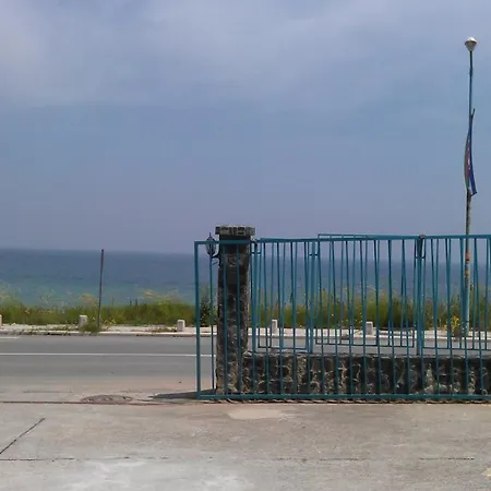 Ξενοδοχείο Lozite