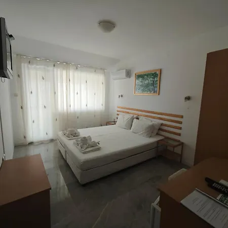 Lozite Szálloda 3*