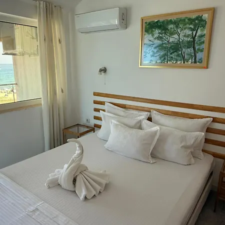Lozite Hotel 3*