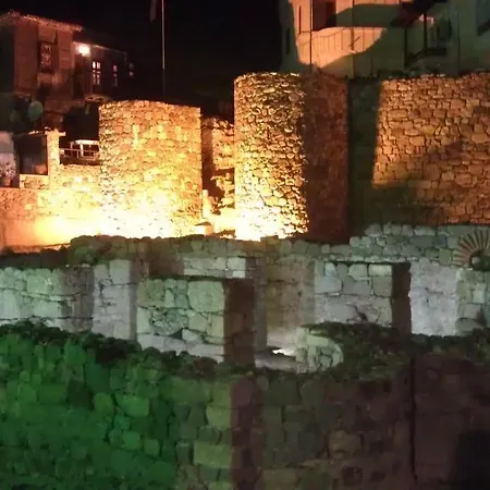 Ξενοδοχείο Lozite 3*