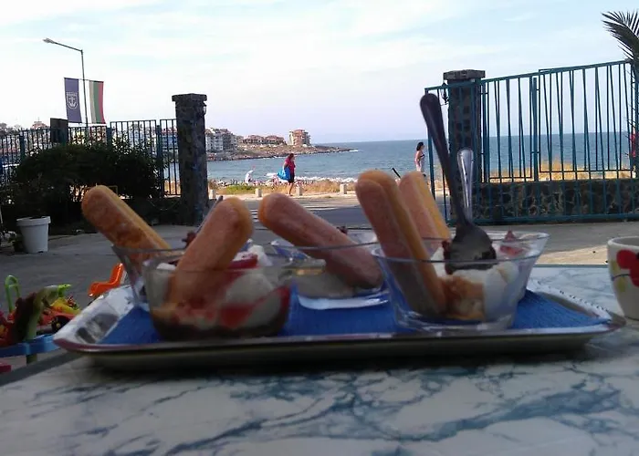 Отель Lozite 3*